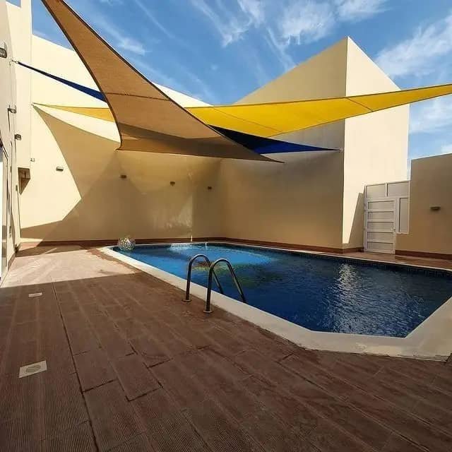 مظلات وسواتر